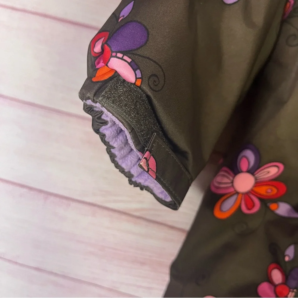 Me Too Colorful Floor Pattern Snowsuit Size 2Y‎